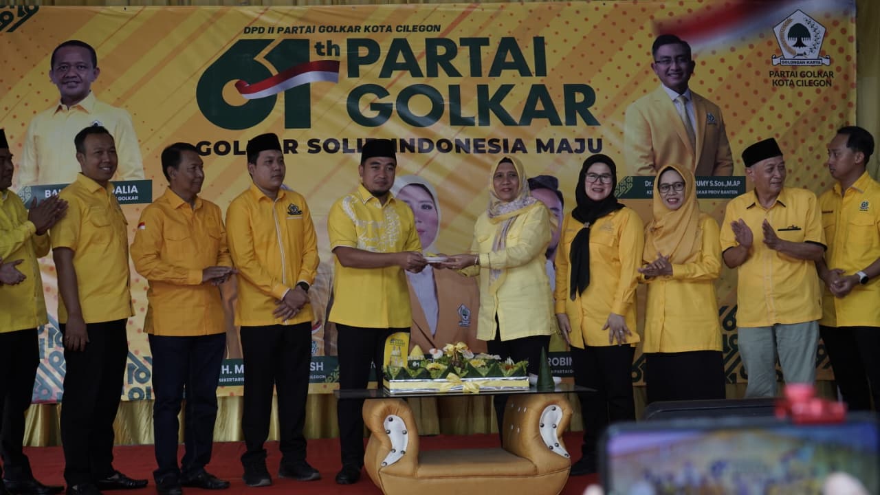 Rayakan HUT ke-61, Golkar Cilegon Gelar Ziarah dan Bagi Sembako untuk Warga