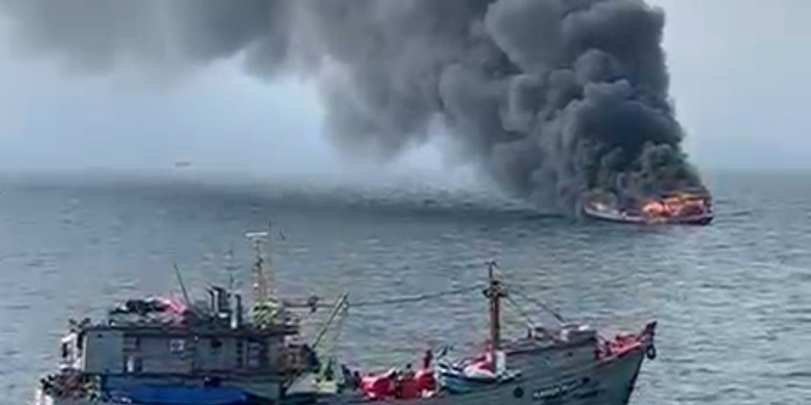 KM Marina 7 Terbakar di Perairan Ciwandan, Dua ABK Masih Dicari