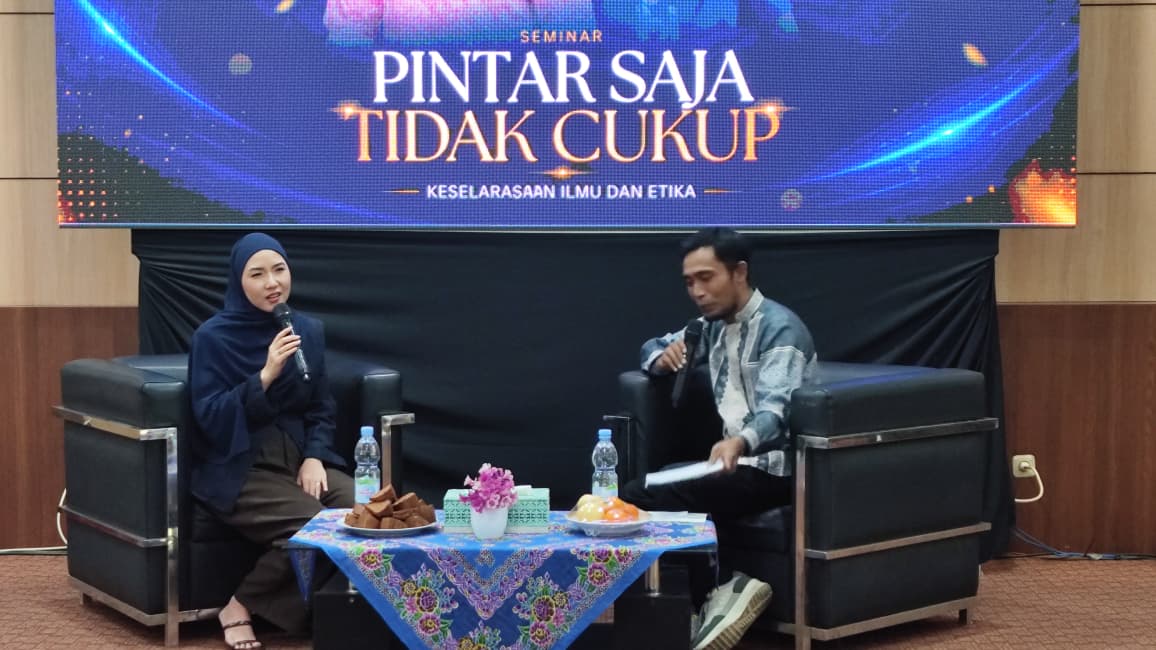 Raras Ajak Perempuan Cilegon Tingkatkan SDM Unggul dan Beretika Lewat Seminar Motivasi